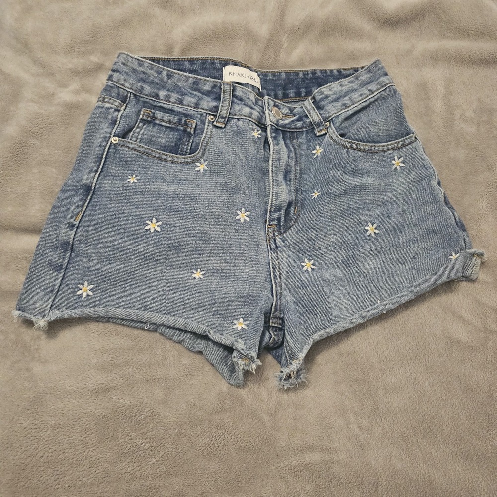 Khaki + Blue Juniors Denim Shorts‎ Daisy Embroidered High Rise Frayed Hem 5/27